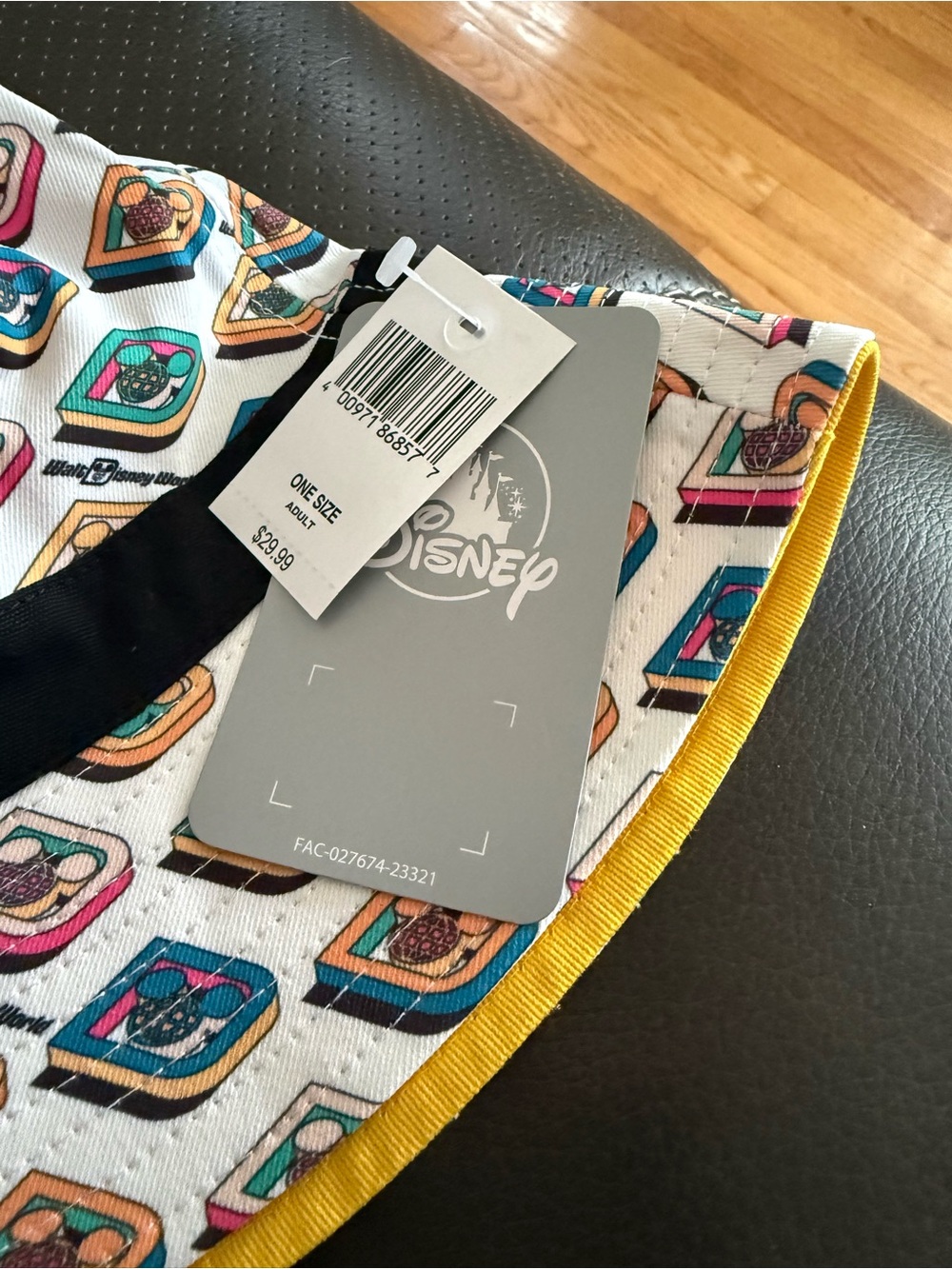 Disney World Mickey Retro Print Reversible Bucket Hat NWT - Picture 2 of 5
